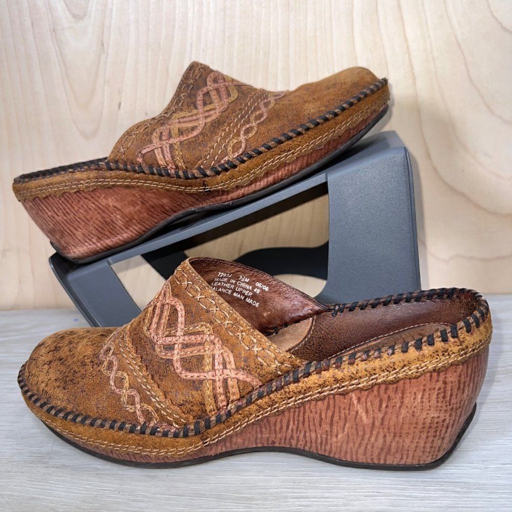 Clarks Artisan Stitched Driving Mule Clogs Brown Leather 72932 Women's 7.5